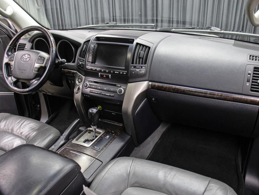 Toyota Land Cruiser 200 Series Москва  - изображение 12