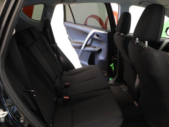 Toyota RAV4 IV (XA40) Рестайлинг с пробегом 2018 года, цена 1 990 000 рублей, 237770 км, внедорожник, Автокод Объявления