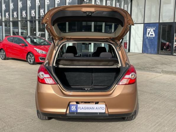 Nissan Tiida I с пробегом 2009 года, цена 680 000 рублей, 183490 км, хэтчбек, Автокод Объявления