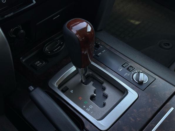 Toyota Land Cruiser 200 Series Рестайлинг 1 с пробегом 2013 года, цена 3 299 000 рублей, 180605 км, внедорожник, Автокод Объявления