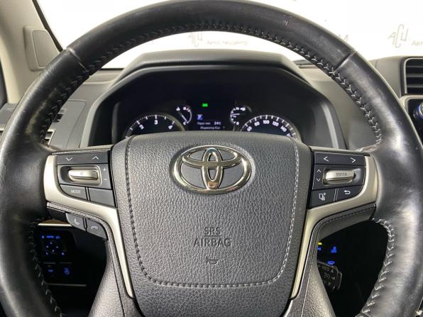 Toyota Land Cruiser Prado 150 Series Рестайлинг 2 с пробегом 2019 года, цена 4 329 000 рублей, 225420 км, внедорожник, Автокод Объявления