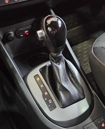 Kia Rio III Рестайлинг с пробегом 2015 года, цена 1 049 000 рублей, 158702 км, седан, Автокод Объявления