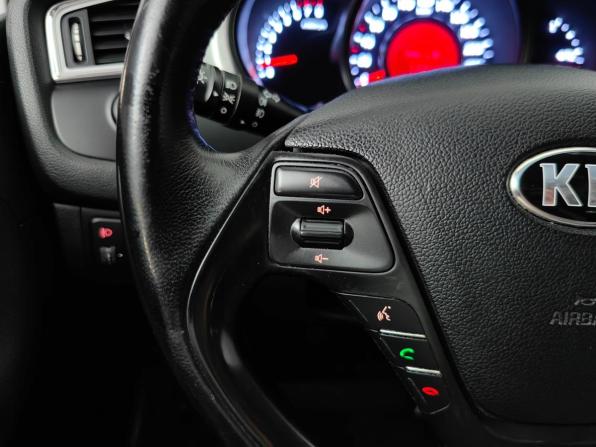 Kia Ceed II Рестайлинг с пробегом 2016 года, цена 1 051 000 рублей, 173139 км, универсал, Автокод Объявления