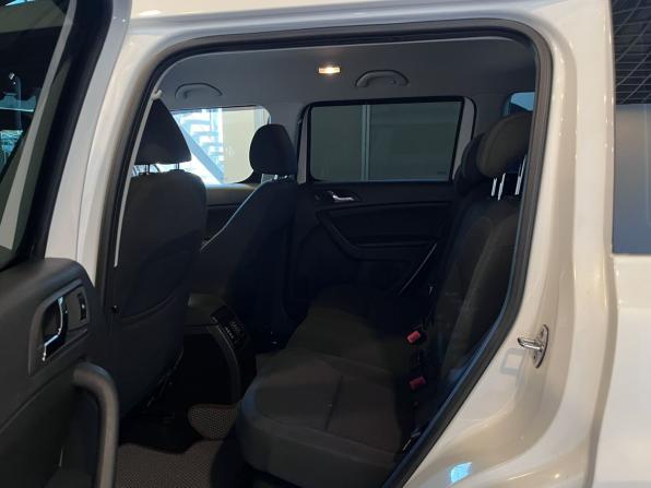 Skoda Yeti I Рестайлинг с пробегом 2014 года, цена 1 095 000 рублей, 180872 км, внедорожник, Автокод Объявления