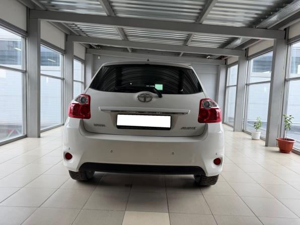 Toyota Auris I Рестайлинг с пробегом 2011 года, цена 929 000 рублей, 242000 км, хэтчбек, Автокод Объявления