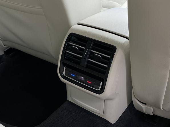 Volkswagen Passat B8 с пробегом 2015 года, цена 1 699 000 рублей, 101855 км, седан, Автокод Объявления