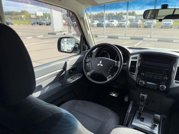 Mitsubishi Pajero IV Рестайлинг 2 с пробегом 2014 года, цена 2 650 000 рублей, 96396 км, внедорожник, Автокод Объявления