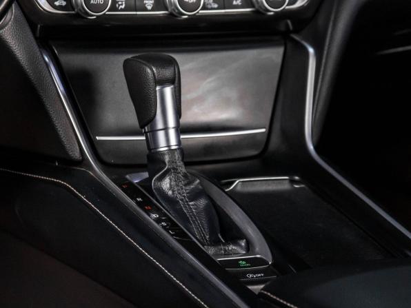 Honda Inspire VI с пробегом 2021 года, цена 2 699 000 рублей, 91902 км, седан, Автокод Объявления
