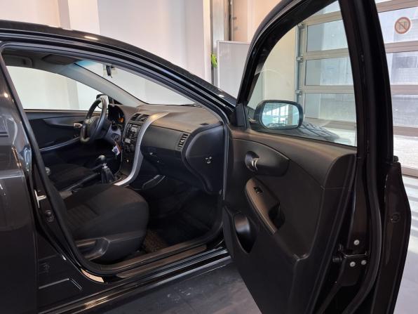 Toyota Corolla X (E140 E150) Рестайлинг с пробегом 2012 года, цена 1 050 000 рублей, 173854 км, седан, Автокод Объявления