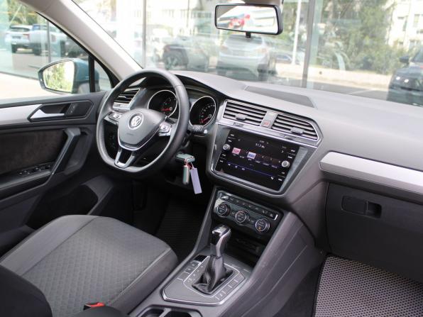 Volkswagen Tiguan II с пробегом 2019 года, цена 2 450 000 рублей, 125000 км, внедорожник, Автокод Объявления