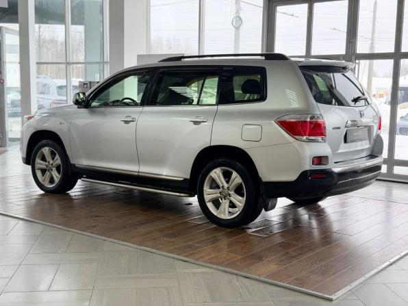 Toyota Highlander II (XU40) Рестайлинг с пробегом 2012 года, цена 1 749 000 рублей, 136137 км, внедорожник, Автокод Объявления