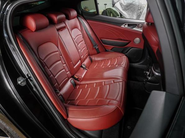 Kia Stinger I Рестайлинг с пробегом 2022 года, цена 3 499 000 рублей, 24280 км, лифтбек, Автокод Объявления