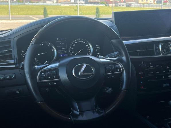 Lexus LX III Рестайлинг 2 с пробегом 2016 года, цена 5 449 000 рублей, 219620 км, внедорожник, Автокод Объявления