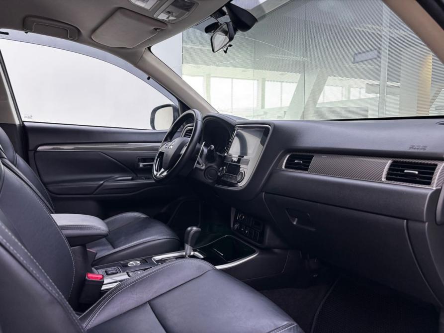 Mitsubishi Outlander III Рестайлинг 3 Уфа  - изображение 13