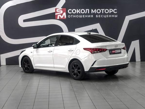 Hyundai Solaris II Рестайлинг с пробегом 2021 года, цена 1 899 900 рублей, 67000 км, седан, Автокод Объявления