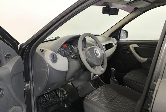 Renault Logan I Рестайлинг с пробегом 2010 года, цена 355 000 рублей, 215476 км, седан, Автокод Объявления