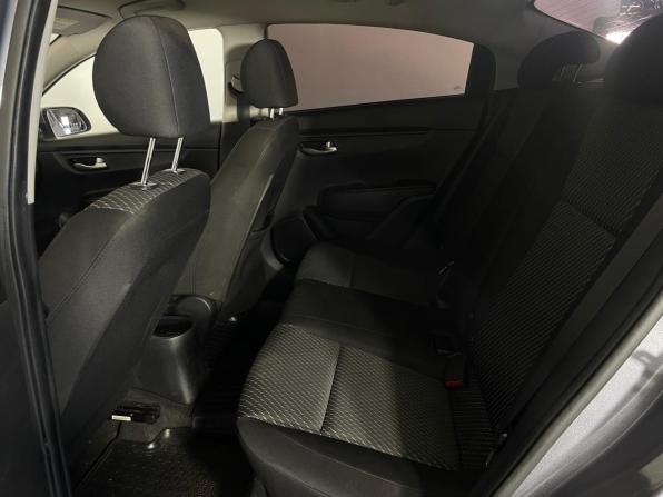 Kia Rio IV с пробегом 2018 года, цена 1 099 000 рублей, 188447 км, седан, Автокод Объявления