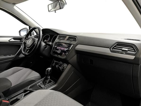 Volkswagen Tiguan II с пробегом 2020 года, цена 2 575 000 рублей, 64750 км, внедорожник, Автокод Объявления