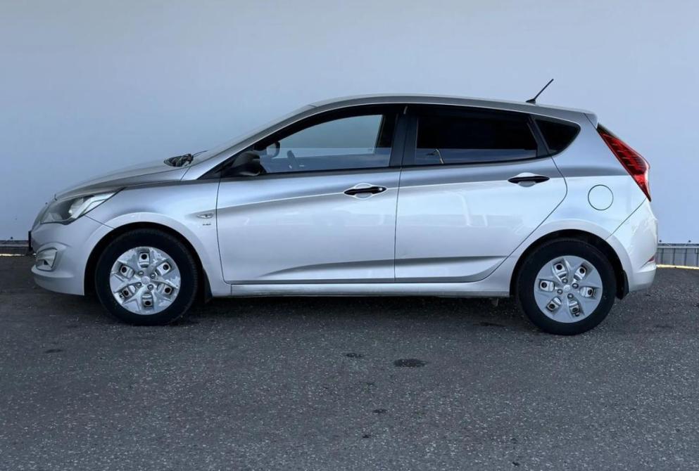 Hyundai Solaris I Киров  - изображение 8