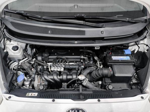 Kia Venga I Рестайлинг с пробегом 2015 года, цена 1 320 000 рублей, 121718 км, минивэн, Автокод Объявления