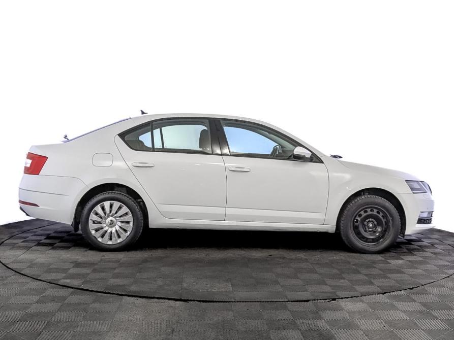 Skoda Octavia III (A7) Рестайлинг Москва  - изображение 4