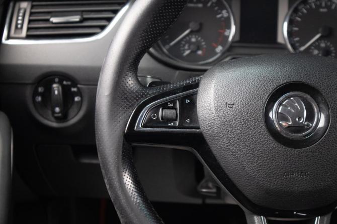 Skoda Octavia III (A7) с пробегом 2014 года, цена 1 089 000 рублей, 246251 км, лифтбек, Автокод Объявления