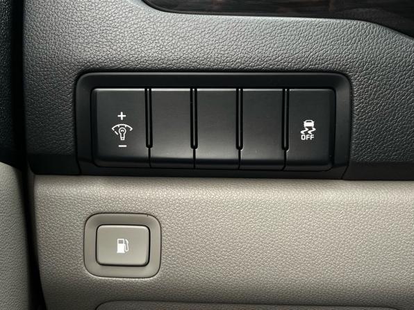 Kia Carnival III с пробегом 2019 года, цена 2 790 000 рублей, 137804 км, минивэн, Автокод Объявления