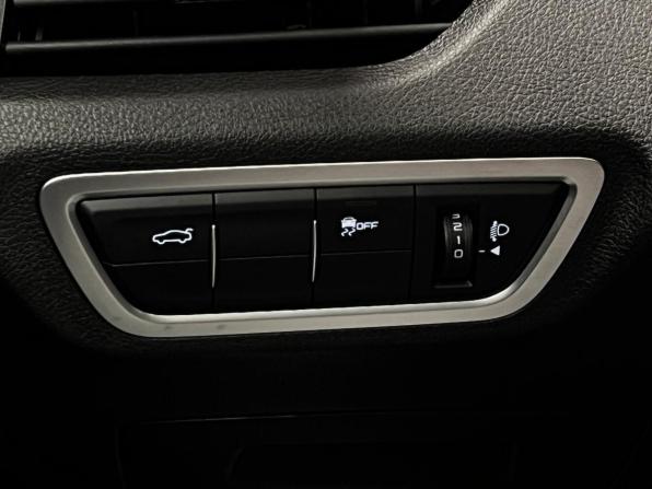 FAW Bestune B70 I Рестайлинг с пробегом 2024 года, цена 2 165 000 рублей, 3648 км, хэтчбек, Автокод Объявления