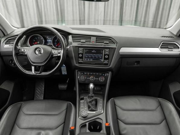 Volkswagen Tiguan II с пробегом 2018 года, цена 2 420 000 рублей, 157095 км, внедорожник, Автокод Объявления