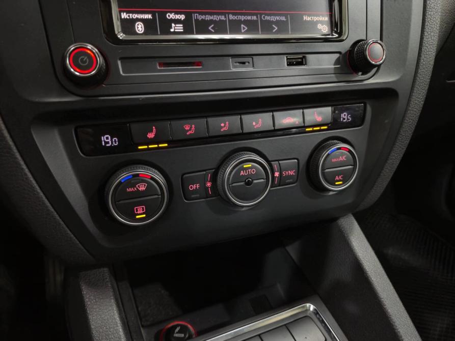 Volkswagen Jetta VI Рестайлинг Альметьевск  - изображение 21