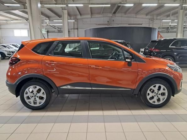 Renault Kaptur I с пробегом 2016 года, цена 1 660 000 рублей, 93590 км, внедорожник, Автокод Объявления