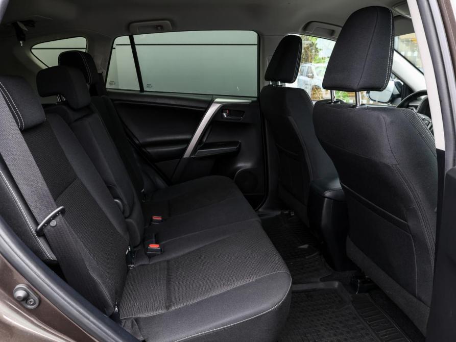 Toyota RAV4 IV (XA40) Рестайлинг Москва  - изображение 11