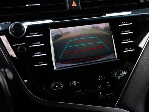 Toyota Camry VIII (XV70) с пробегом 2018 года, цена 2 198 000 рублей, 181789 км, седан, Автокод Объявления