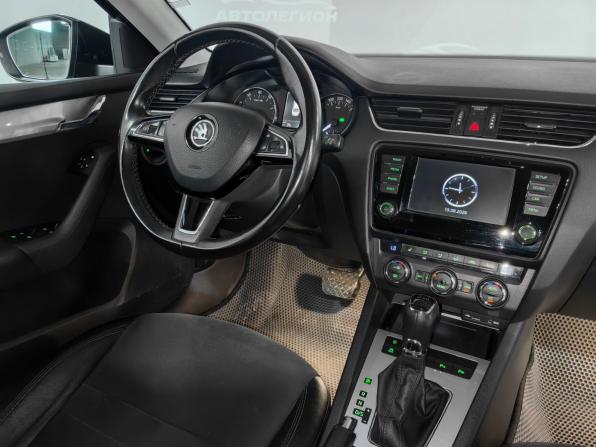Skoda Octavia III (A7) с пробегом 2015 года, цена 1 600 000 рублей, 217204 км, лифтбек, Автокод Объявления
