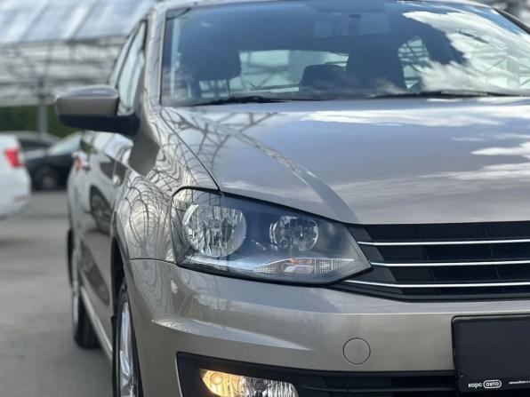 Volkswagen Polo V Рестайлинг с пробегом 2016 года, цена 1 096 500 рублей, 61621 км, седан, Автокод Объявления