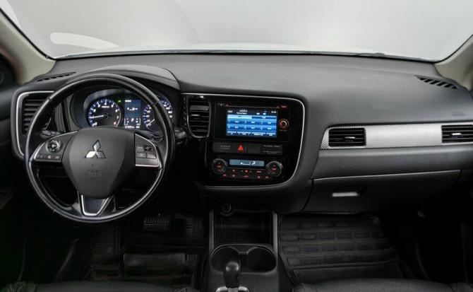 Mitsubishi Outlander III Рестайлинг 2 с пробегом 2015 года, цена 1 425 000 рублей, 221946 км, внедорожник, Автокод Объявления