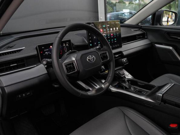 Toyota RAV4 VI (XA60) с пробегом 2026 года, цена 3 770 000 рублей, 2861 км, внедорожник, Автокод Объявления