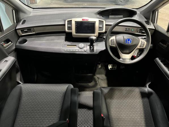 Honda Freed I Рестайлинг с пробегом 2012 года, цена 1 139 000 рублей, 92434 км, компактвэн, Автокод Объявления