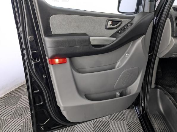 Hyundai H-1 II Рестайлинг 2 с пробегом 2019 года, цена 3 350 000 рублей, 74333 км, минивэн, Автокод Объявления
