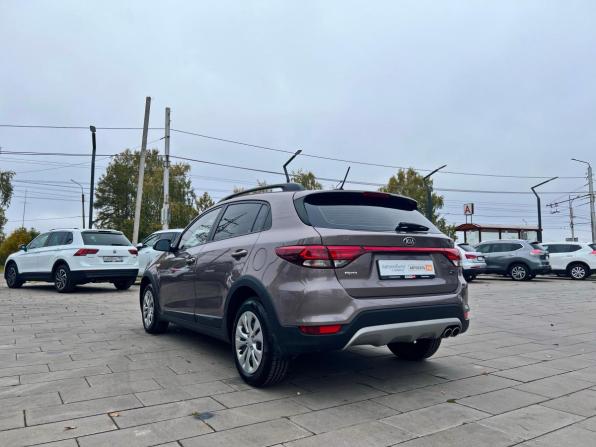 Kia Rio IV с пробегом 2018 года, цена 1 327 800 рублей, 134452 км, хэтчбек, Автокод Объявления