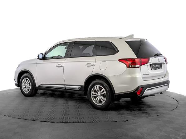 Mitsubishi Outlander III Рестайлинг 3 с пробегом 2020 года, цена 2 655 000 рублей, 54276 км, внедорожник, Автокод Объявления
