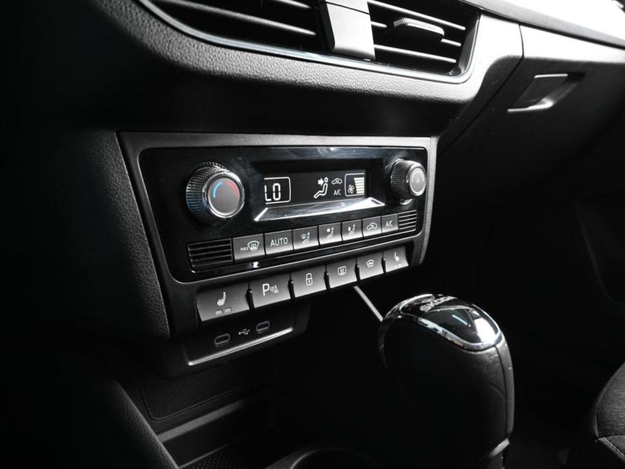 Skoda Rapid I Рестайлинг Ростов-на-Дону  - изображение 15