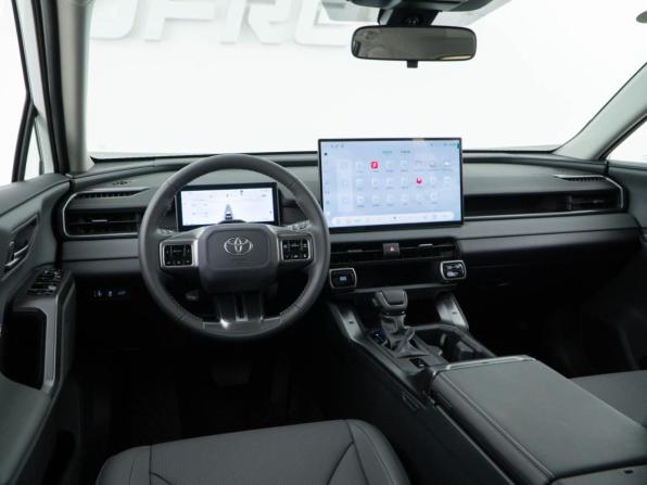 Toyota RAV4 VI (XA60) с пробегом 2026 года, цена 4 380 050 рублей, 8 км, внедорожник, Автокод Объявления