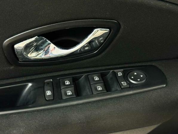 Renault Fluence I с пробегом 2012 года, цена 905 000 рублей, 85541 км, седан, Автокод Объявления