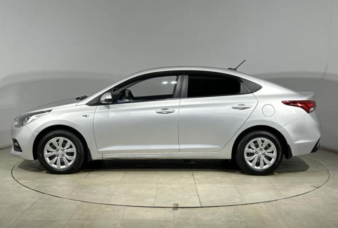 Hyundai Solaris II с пробегом 2018 года, цена 1 330 000 рублей, 78951 км, седан, Автокод Объявления