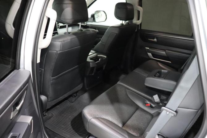 Toyota Sequoia III с пробегом 2023 года, цена 9 150 000 рублей, 60289 км, внедорожник, Автокод Объявления
