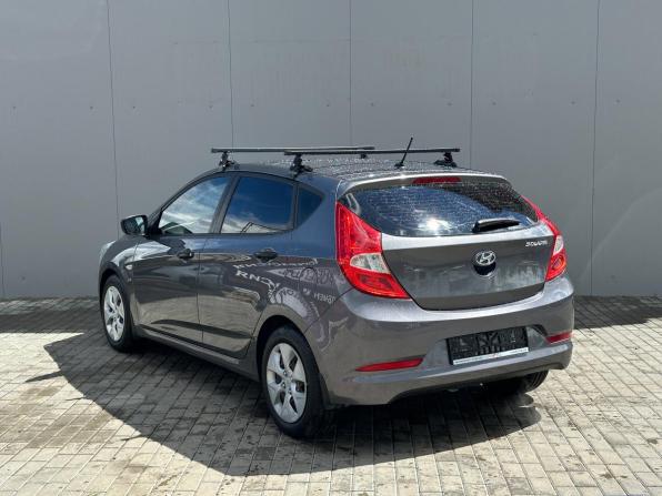 Hyundai Solaris I Рестайлинг с пробегом 2015 года, цена 930 000 рублей, 157417 км, хэтчбек, Автокод Объявления