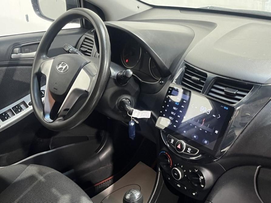 Hyundai Solaris I Курск  - изображение 6