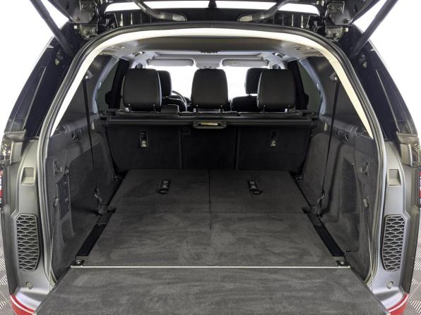 Land Rover Discovery V с пробегом 2017 года, цена 3 900 000 рублей, 95690 км, внедорожник, Автокод Объявления