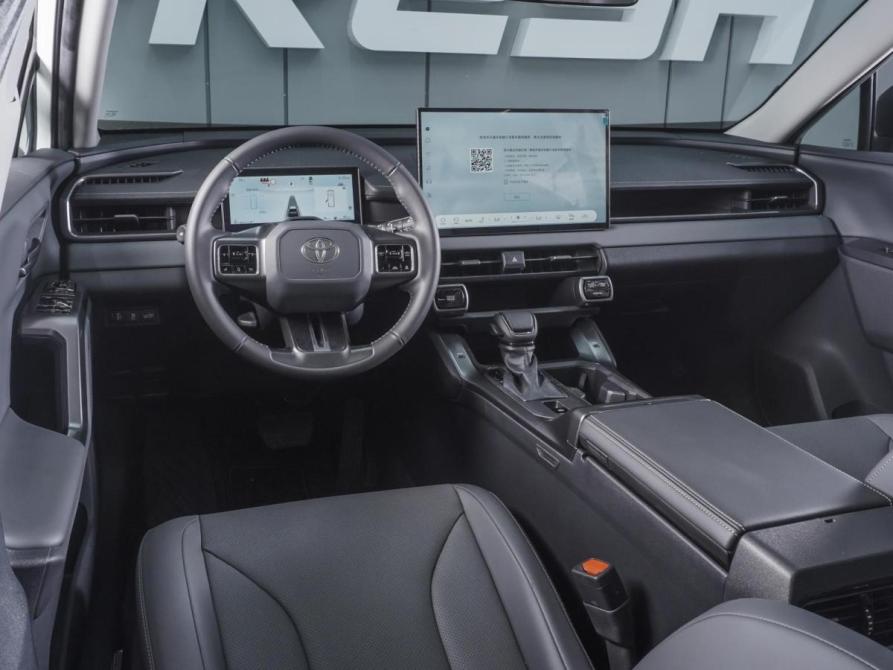 Toyota RAV4 VI (XA60) Ростов-на-Дону  - изображение 6